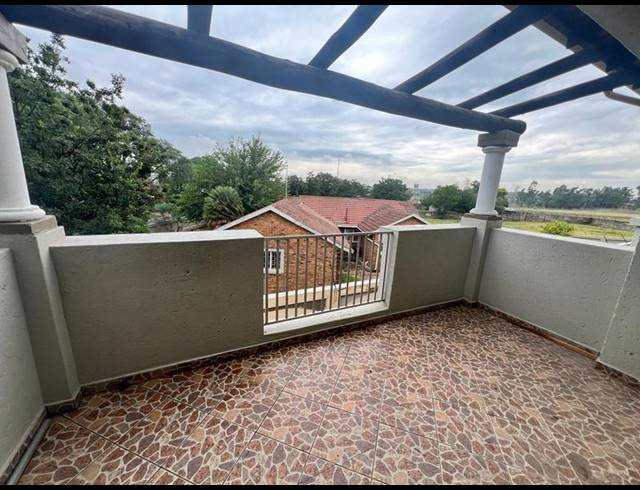 2 BEDROOM PROPERTY TO RENT IN DALPARK EXT 1